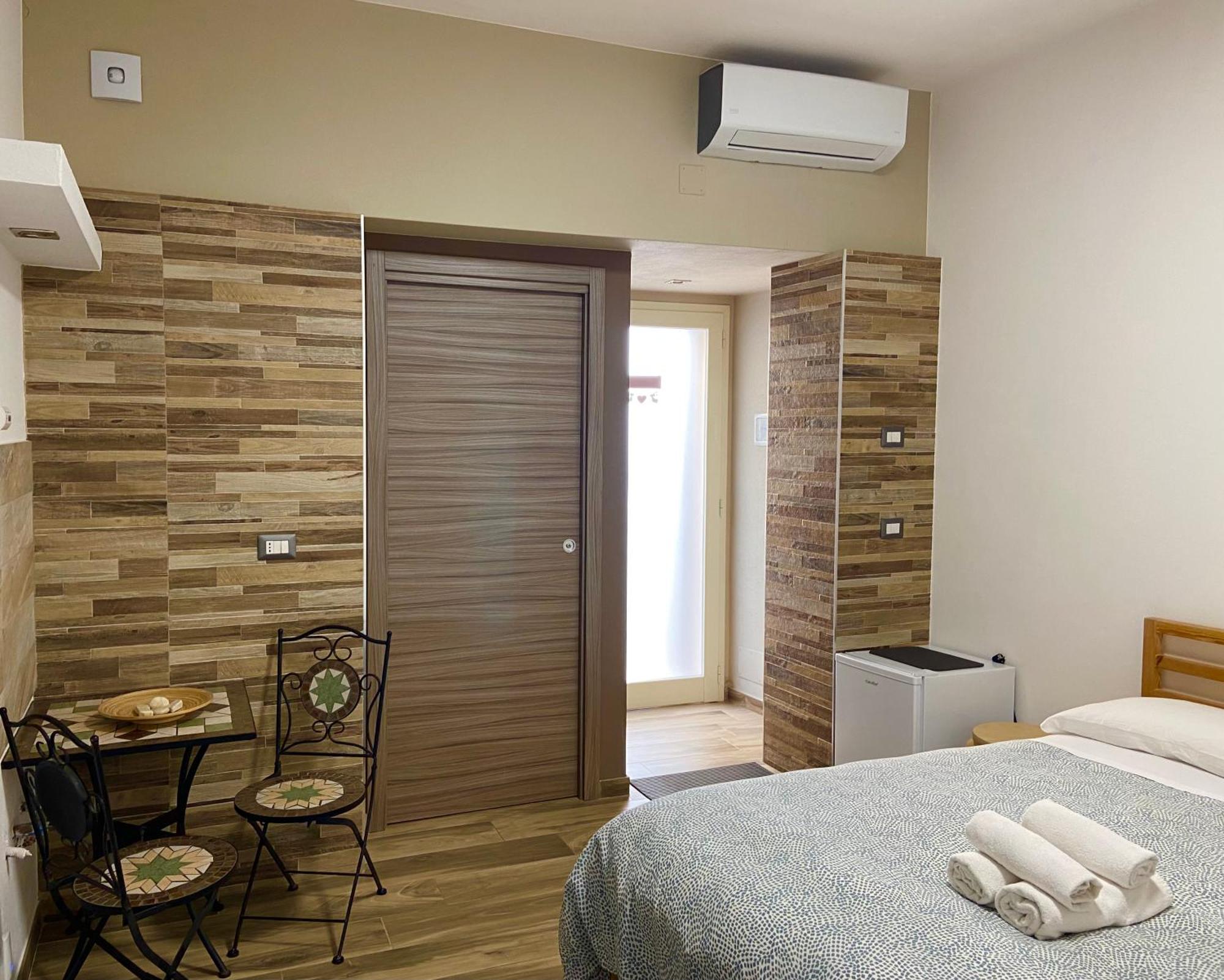 Annette Rooms Bari Exterior foto